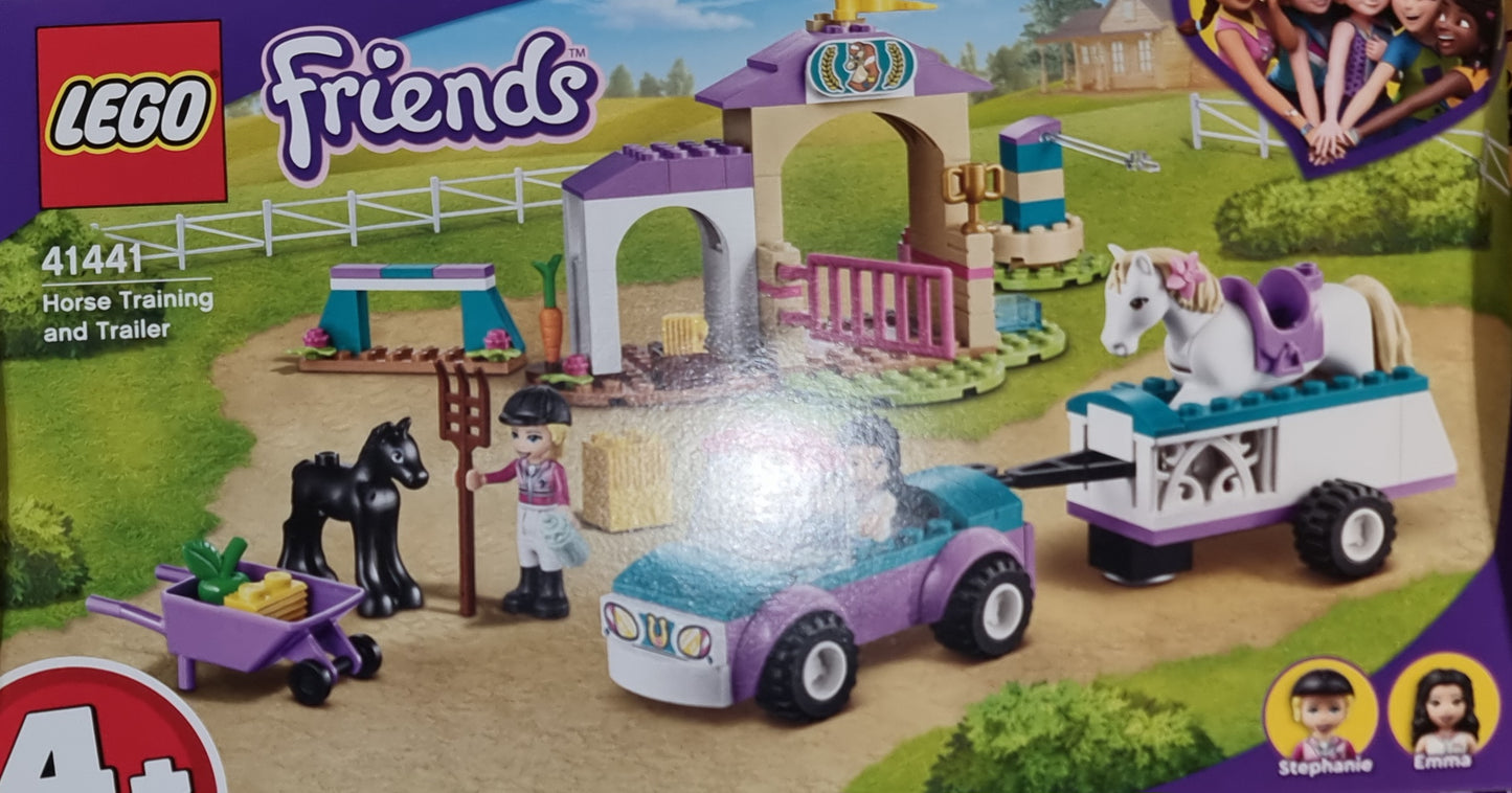 LEGO® Friends 41441 Trainingskoppel und Pferdeanhänger