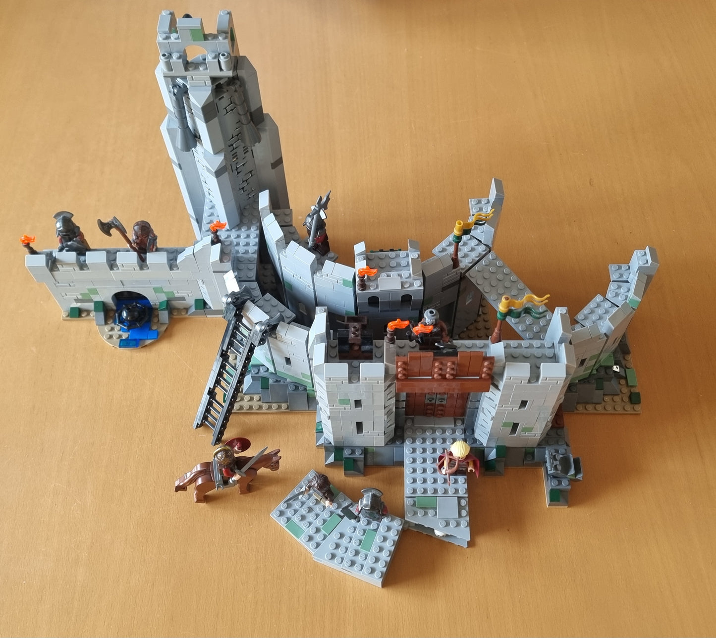 LEGO® Lord of the Rings 9474 Die Schlacht um Helms Klamm gebraucht